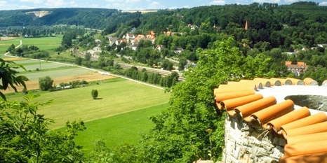 Blick vom Klingensteiner Schloss ins Blautal